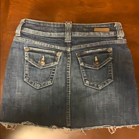 Guess Premium denim  jean skirt. - Picture 2 of 6